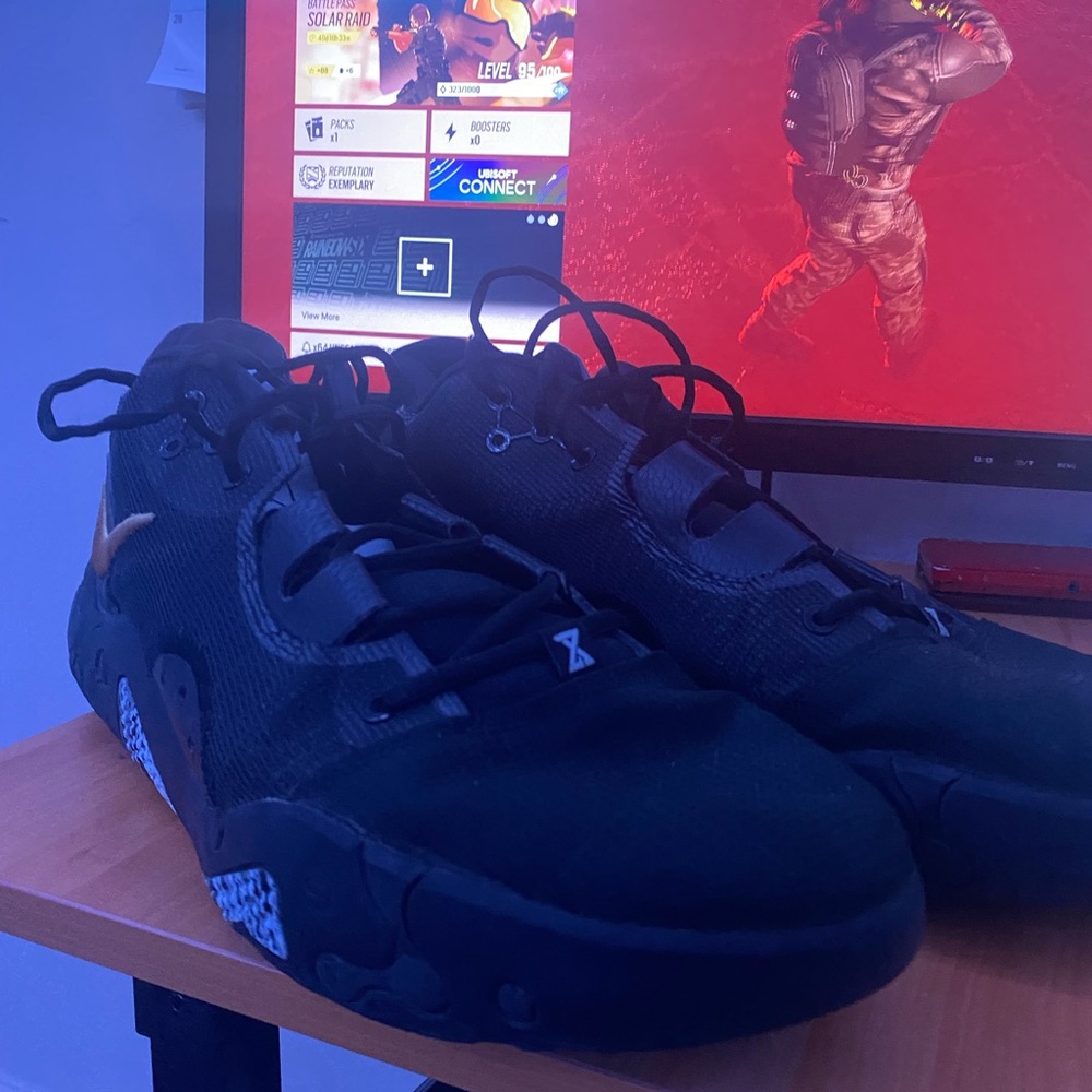 Nike PG6